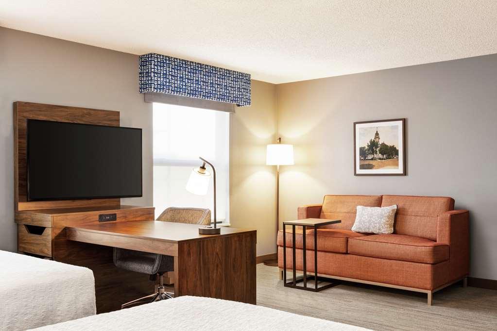 Hampton Inn & Suites Valparaiso Room photo